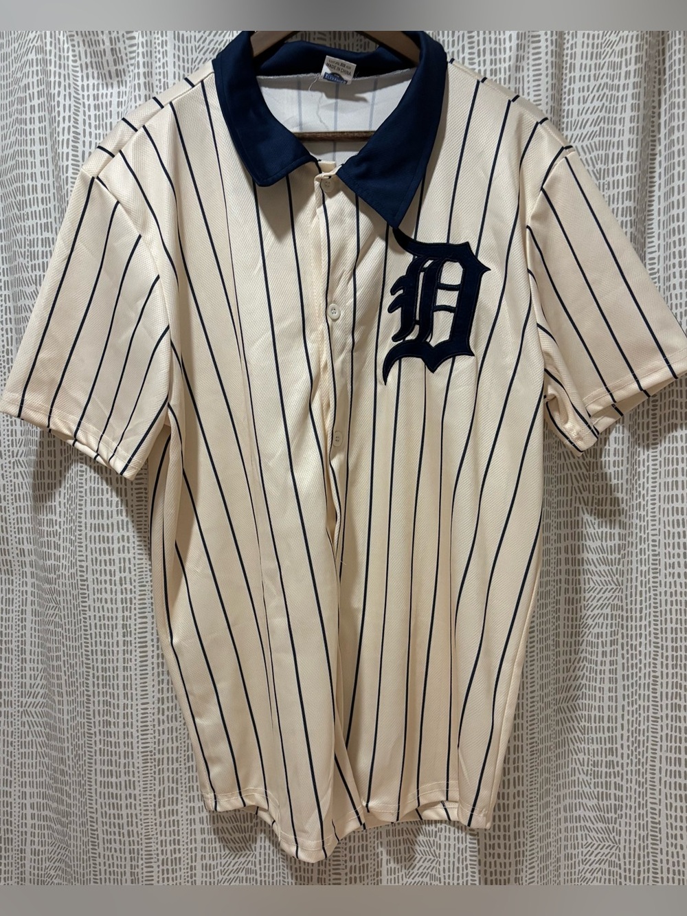 Retro style Detroit Tigers jersey